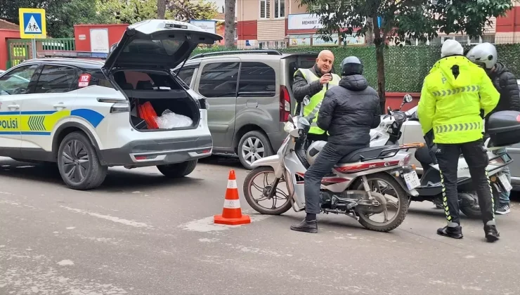 Bafra’da Motosiklet Denetimi: 3 Kişiye Ceza